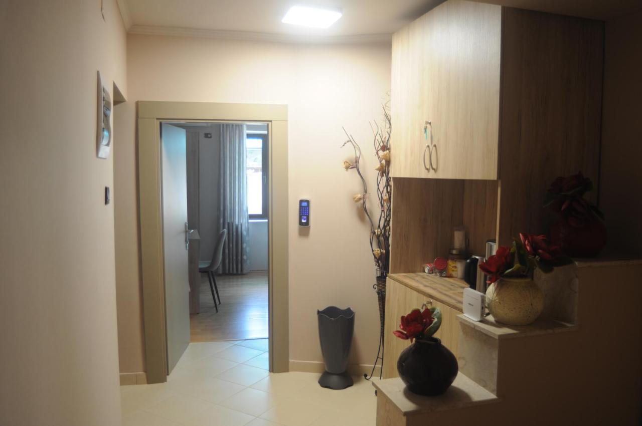 Bliri Myslym Shyri Διαμέρισμα Τίρανα Εξωτερικό φωτογραφία
